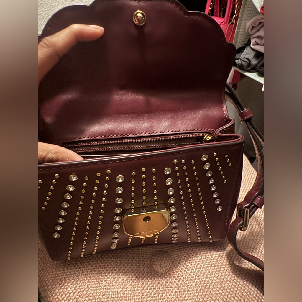 Michael Kors Cross Body -New With Tags. Comes With Mk Bag + Care Card
